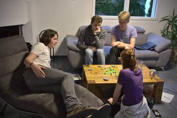 Am gemütlichen Carcassonne spielen